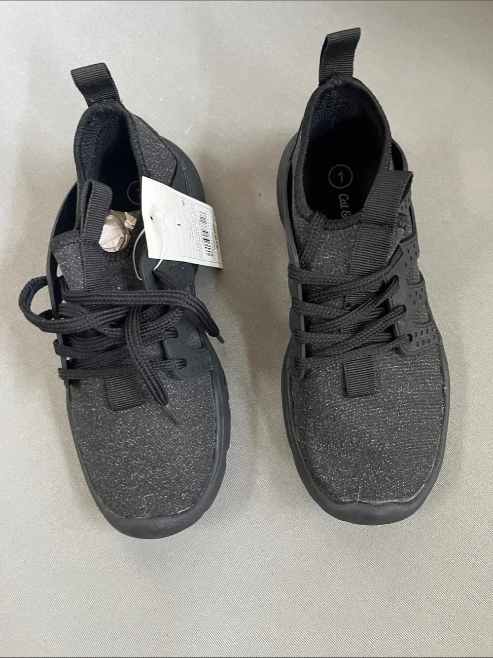 Casual Black kids size 1 Knit Sneakers - cat n Jack